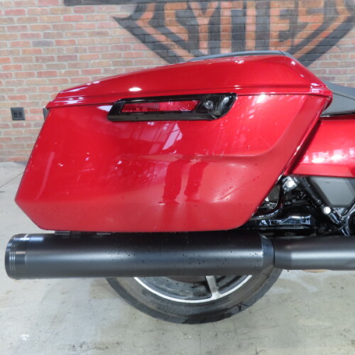 2025 Harley-Davidson® Road Glide® FLTRX thumb 2