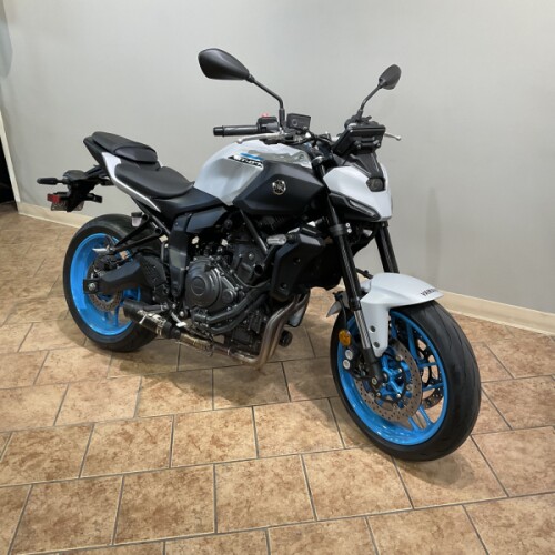 2025 Yamaha MT-07 Ice Storm thumb 2