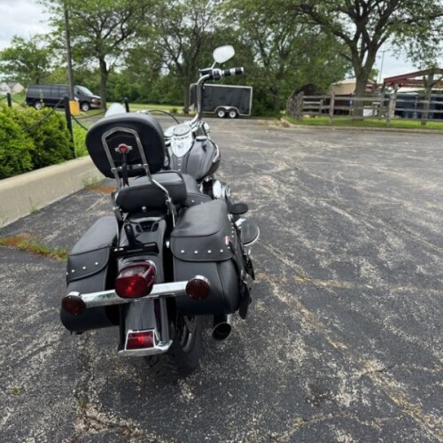 Harley-Davidson® Heritage Softail® Classic 2017 FLSTC BLACK thumb 1