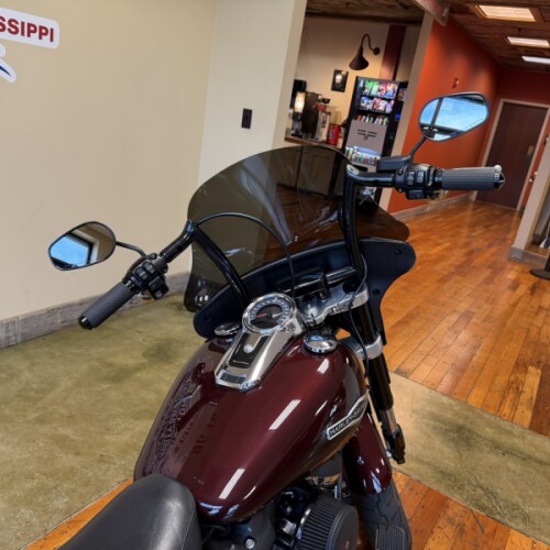 2018 Harley-Davidson® Sport Glide™ Twisted Cherry thumb 1