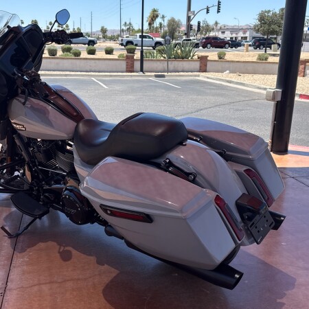 FLHX 2024 Street Glide® thumb 1