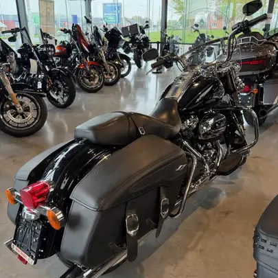 Road King Classic 2018 thumb 1