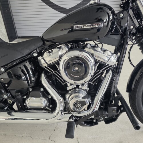 2026 Harley-Davidson® Street Bob® thumb 0