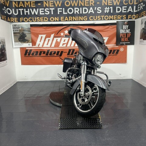 FLHXS 2014 Street Glide® Special thumb 2