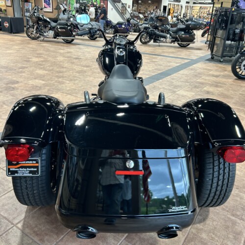  2024 Harley-Davidson® Freewheeler™ thumb 0