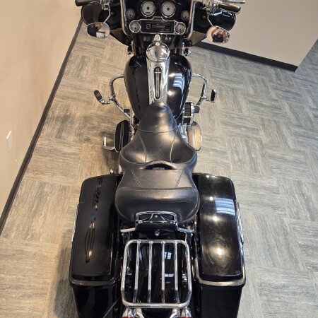 2011 Harley-Davidson® Street Glide® Vivid Black FLHX thumb 1