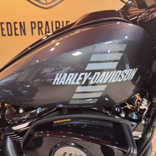 2026 Harley-Davidson® Road Glide 3 Iron Horse Metallic thumb 3