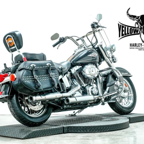 2010 Harley-Davidson® Heritage Softail® Classic Vivid Black thumb 3