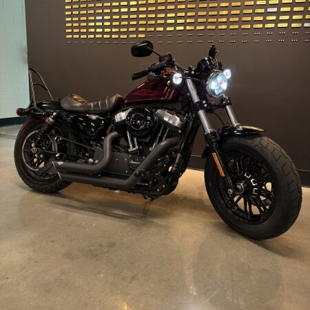 2017 Harley-Davidson® Forty-Eight® Hard Candy Custom™ Hot Rod Red Flake thumb 1