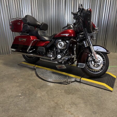 2012 Harley-Davidson® Electra Glide® Ultra Limited EMBR RED/MERLOT W/ PINSTRIP thumb 1
