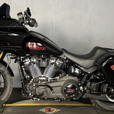 2026 FXLRST  Low Rider® ST thumb 2