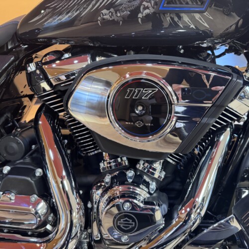2026 Harley-Davidson® Road Glide® MIDNIGHT EMBER thumb 2