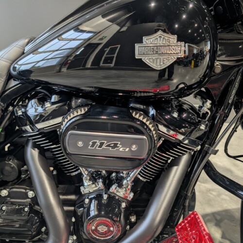 SALE PENDING 2022 Harley-Davidson® Road King® Special Vivid Black thumb 2
