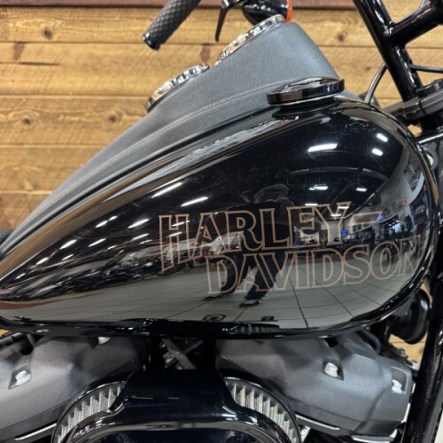 2021 Harley-Davidson® Low Rider® S Vivid Black FXLRS thumb 3