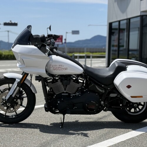 2026 Harley-Davidson® Low Rider™ ST White Onyx Pearl Black Trim thumb 0