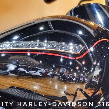 2019 Harley-Davidson® Street Glide® Special, FLHXS thumb 0