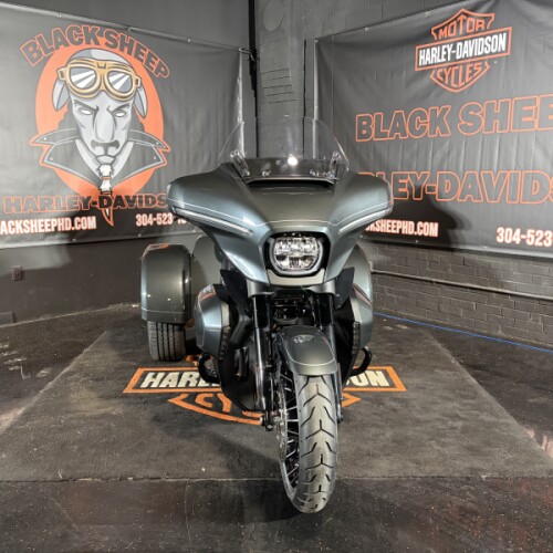 2026 Harley-Davidson® Street Glide 3 Limited FLHLT  thumb 1