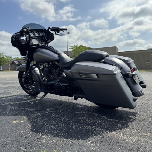 FLHXS 2016 Street Glide® Special thumb 1