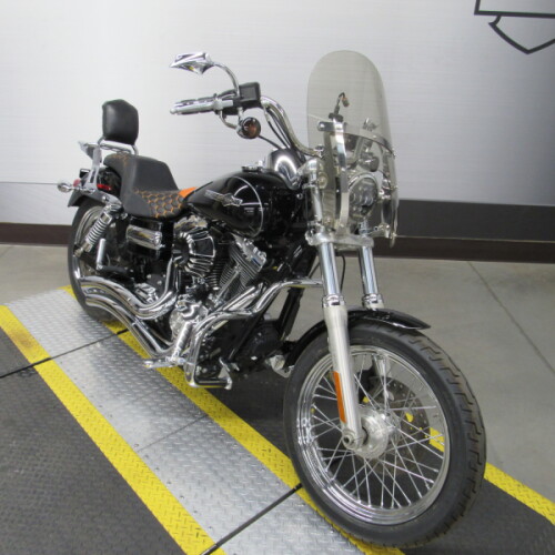 FXDC 2012 Super Glide® Custom thumb 3