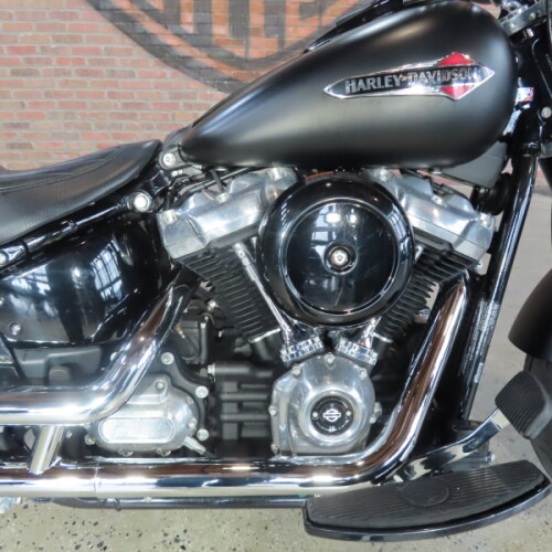 2020 Harley-Davidson® Softail Slim® FLSL thumb 3
