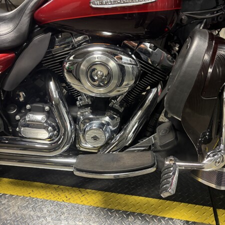 2012 Harley-Davidson® Electra Glide® Ultra Limited EMBR RED/MERLOT W/ PINSTRIP thumb 3