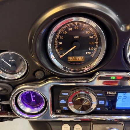 2012 Harley-Davidson® Electra Glide® Classic Ember Red Sunglo thumb 2