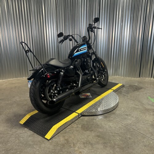 2019 Harley-Davidson® Iron 1200™ Vivid Black thumb 2