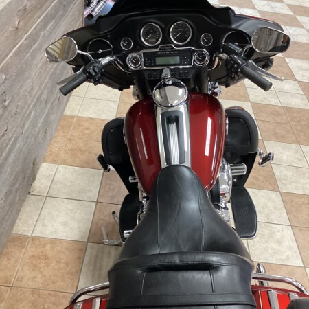 2008 Harley-Davidson® Electra Glide® Ultra Classic® Crimson Red Sunglo thumb 2