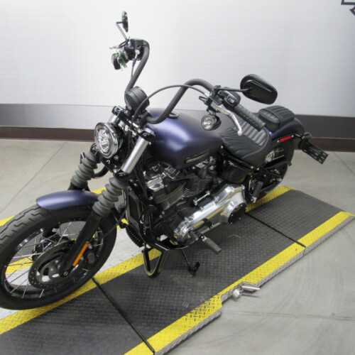 FXBB 2025 Street Bob™ thumb 1