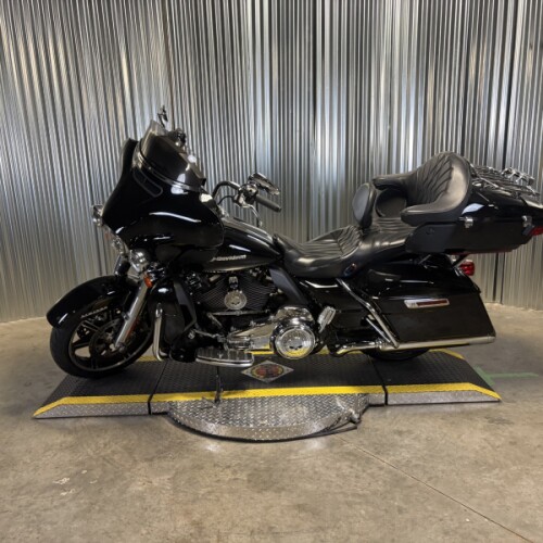 2021 Harley-Davidson® Ultra Limited Vivid Black - Black Finish thumb 0