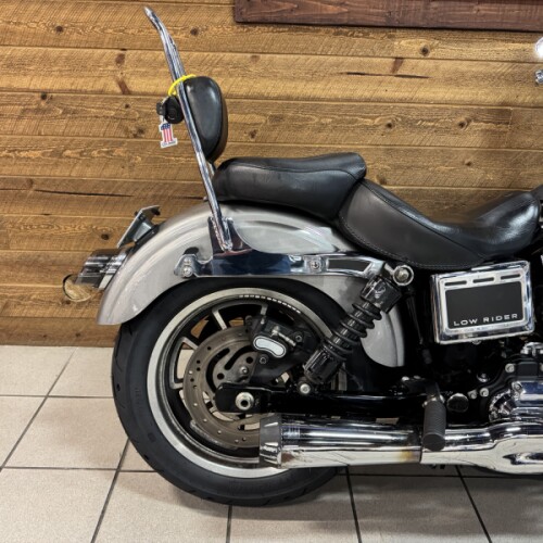 2017 Harley-Davidson® Low Rider® Two-Tone Billet Silver/Vivid Black FXDL thumb 0