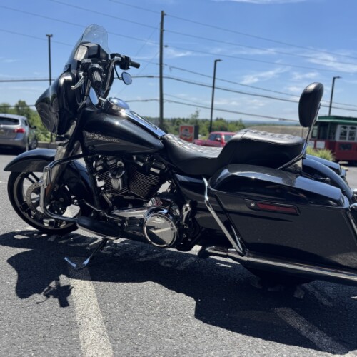 FLHX 2018 Street Glide® thumb 0