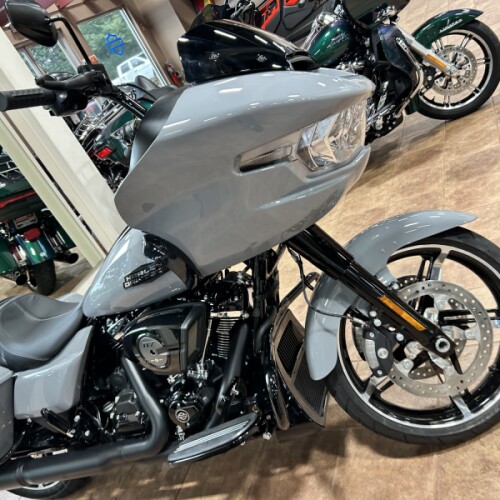  2026 Harley-Davidson® Road Glide® thumb 2