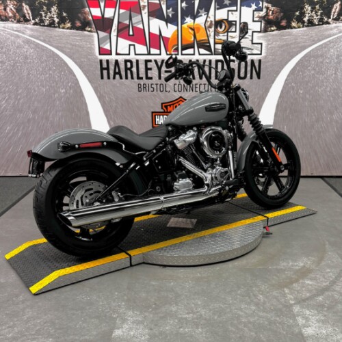 2026 FXBB Street Bob® thumb 3