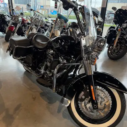 Road King Classic 2018 thumb 3