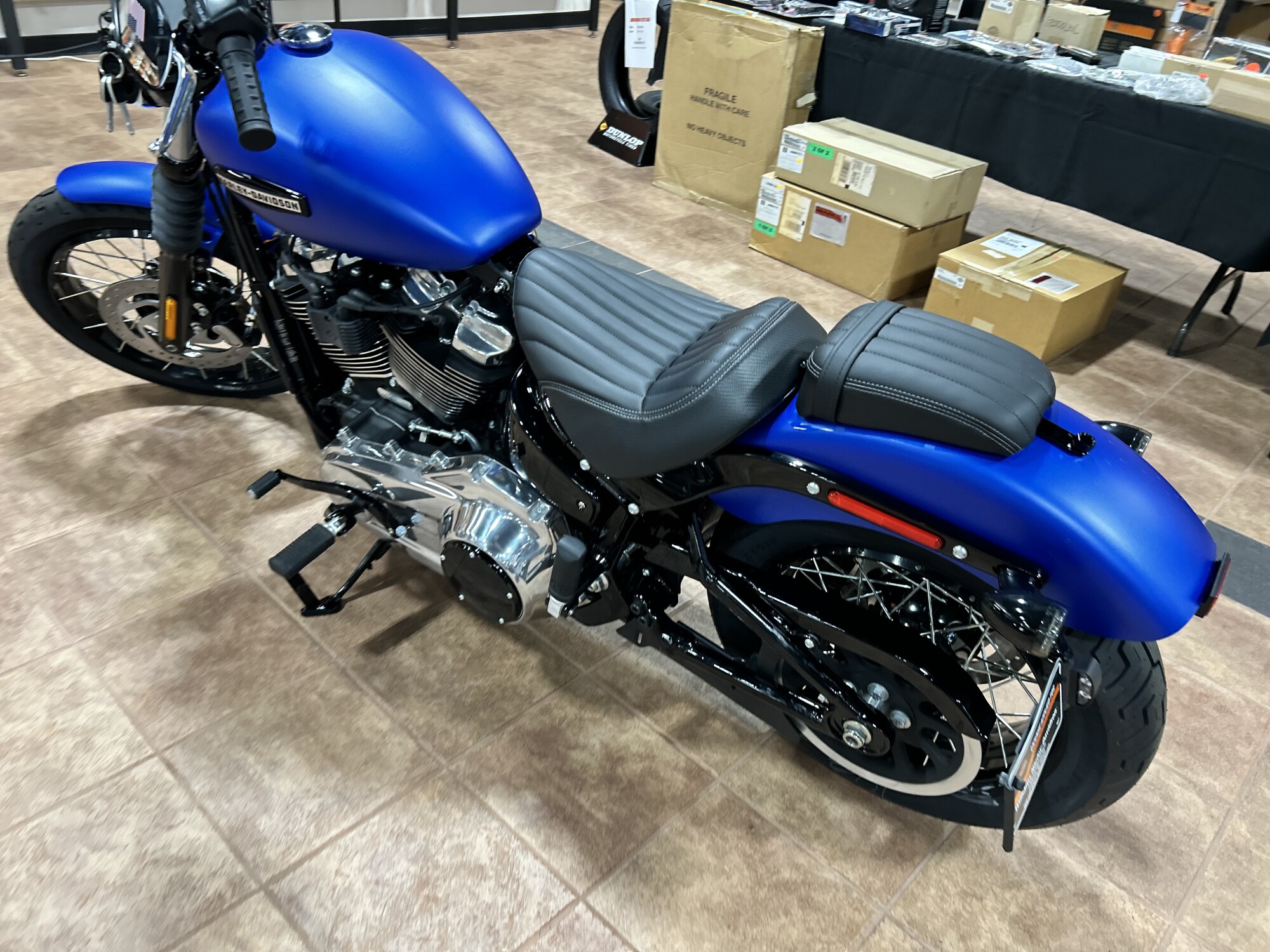 2026 Harley-Davidson® Street Bob®, photo 6