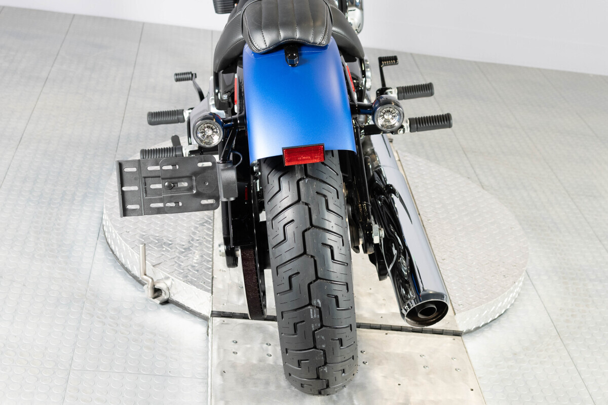 2026 Harley-Davidson® Street Bob® FXBB, photo 9