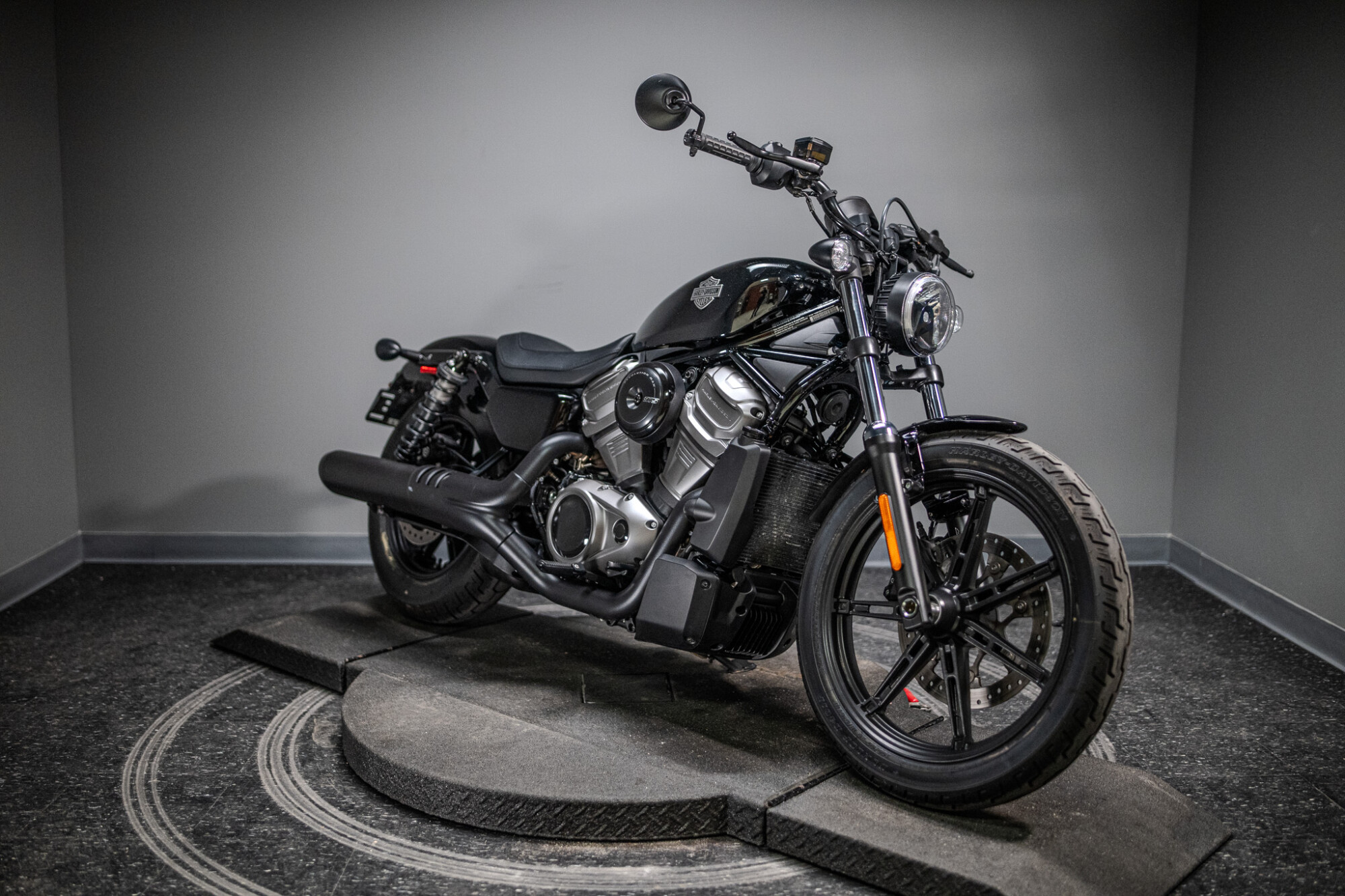 2024 Nightster™ (RH975)