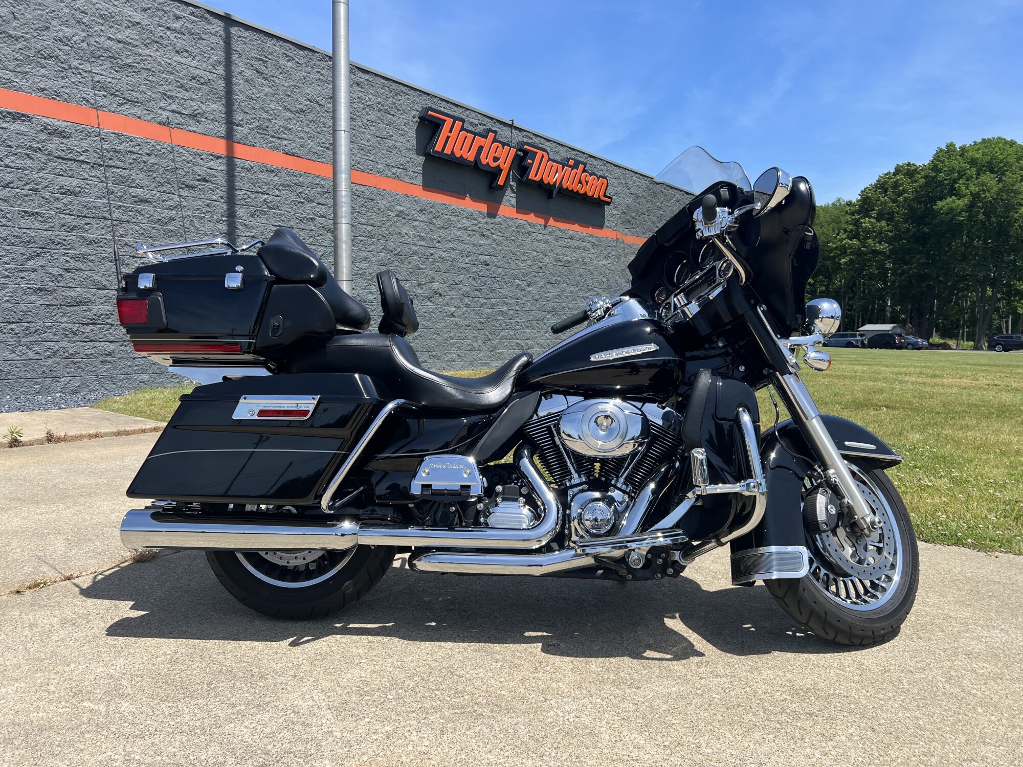2013 Harley-Davidson® Electra Glide® Ultra Limited Vivid Black