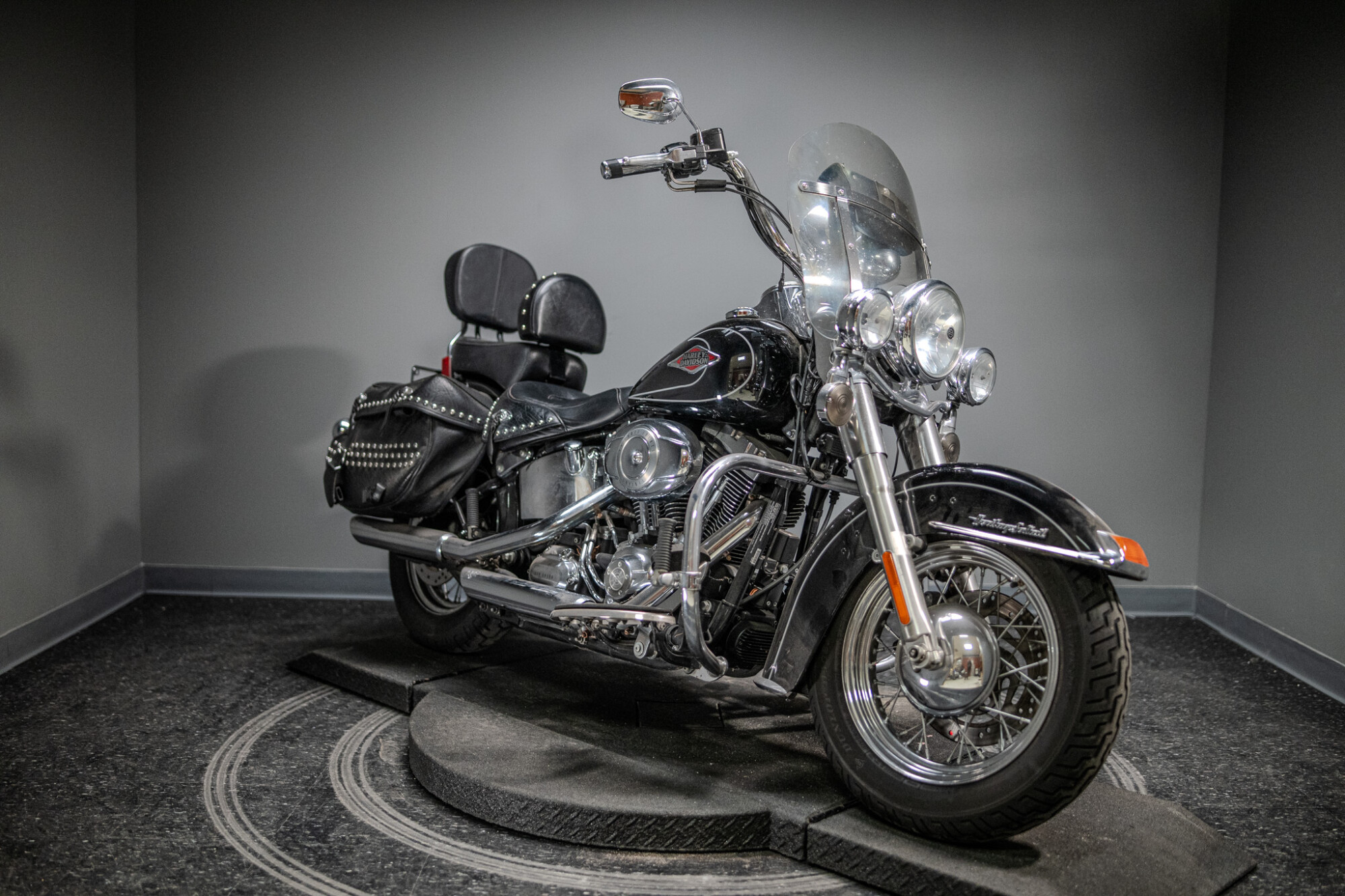 2011 Heritage Softail® Classic (FLSTC)