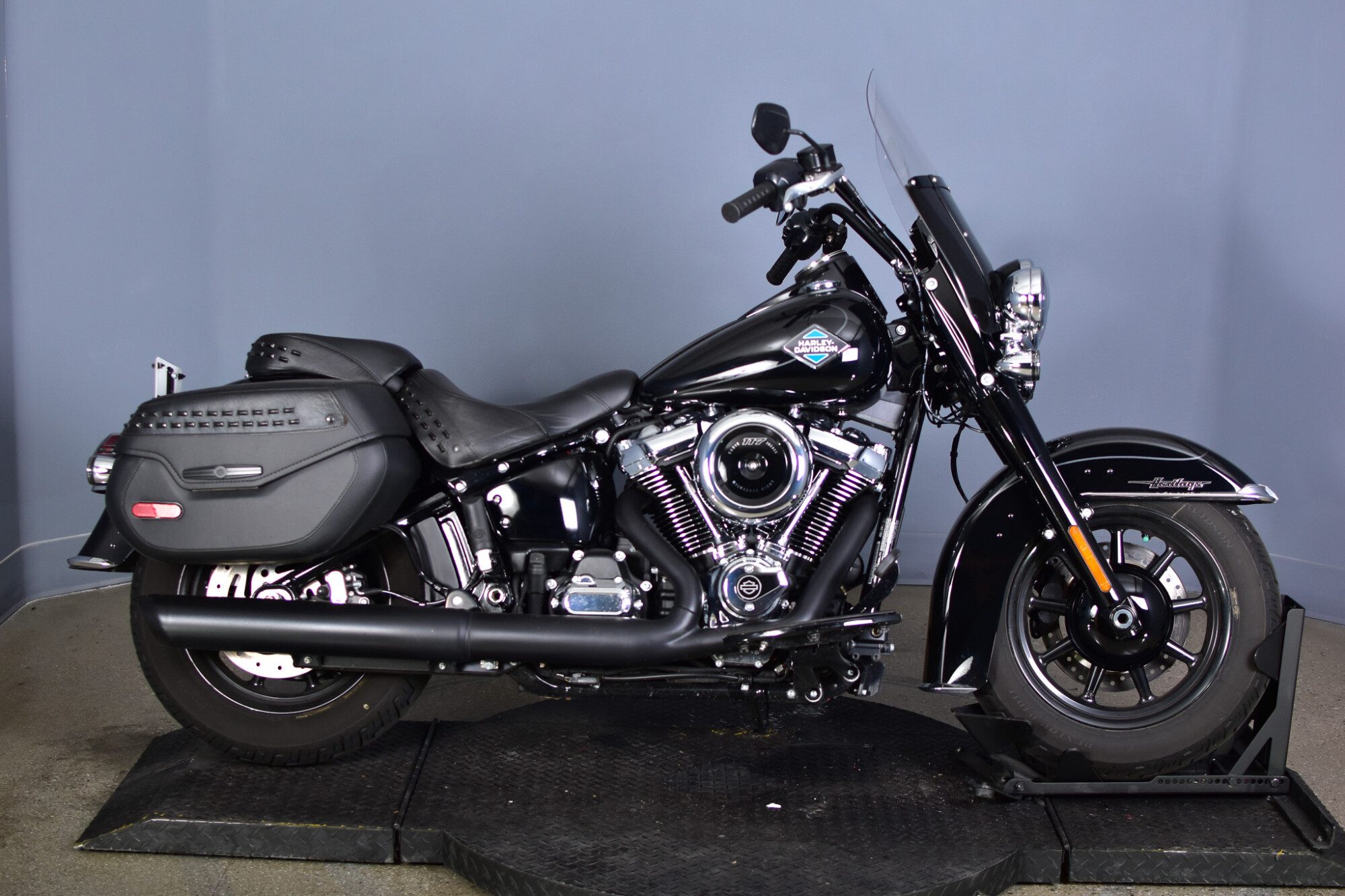 2025 Harley-Davidson® Heritage Classic FLHC | Desert Wind Harley