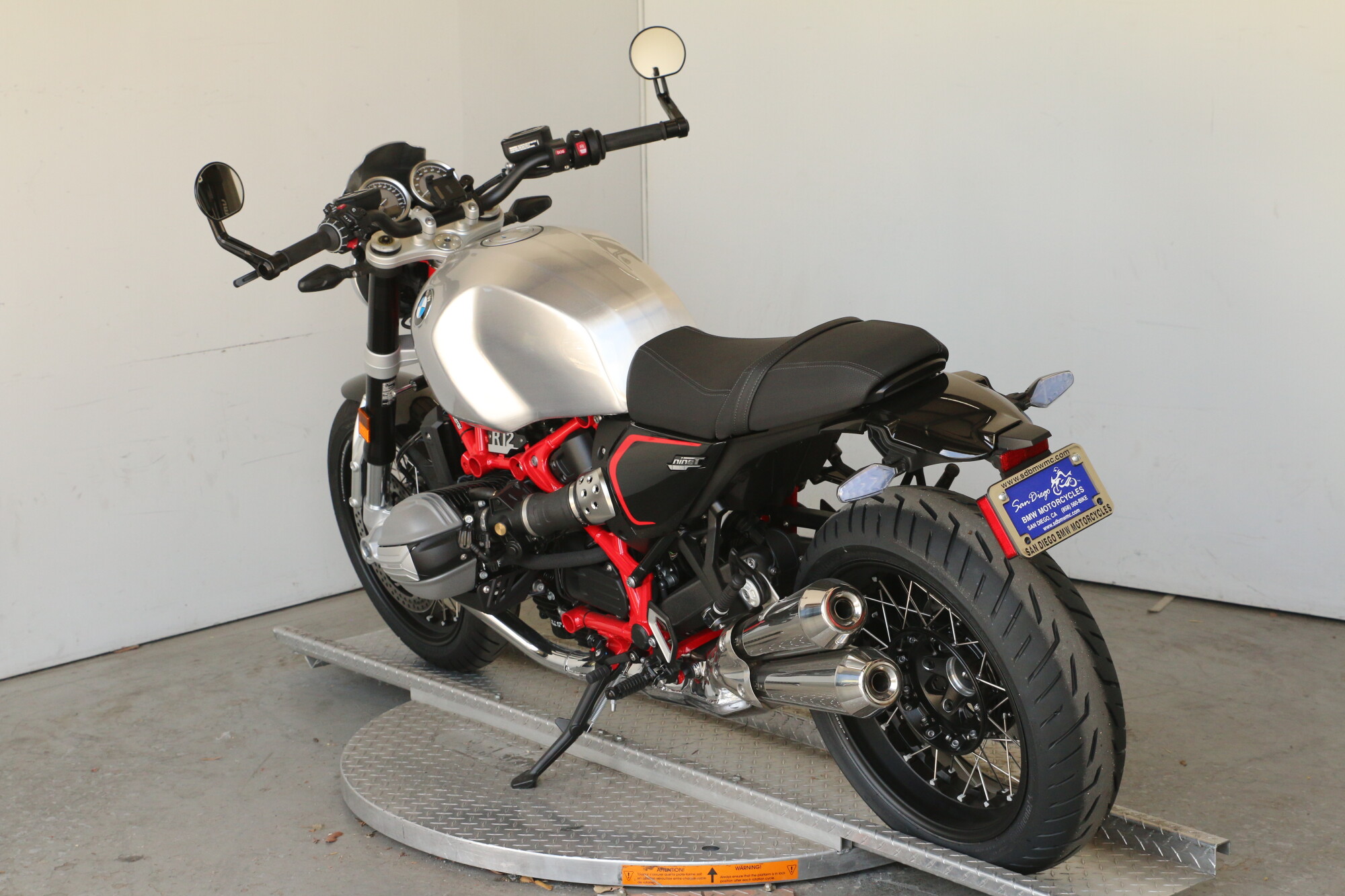 On Sale 2026 BMW R 12 nineT, photo 5