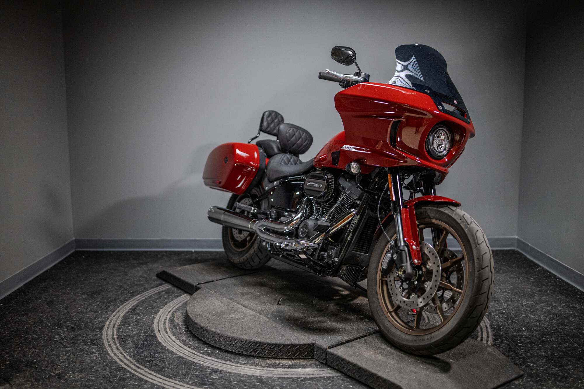2024 Low Rider™ ST (FXLRST)