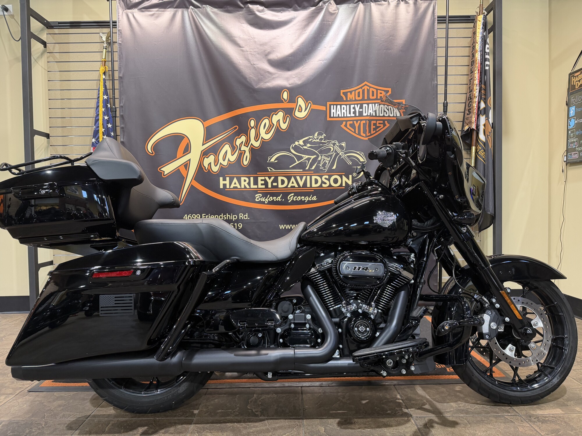2021 Harley-Davidson® Street Glide® Special BLACK