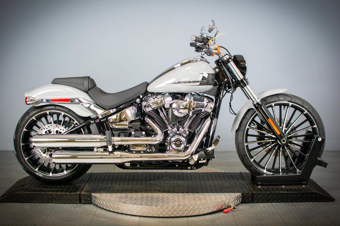 2024 Harley-Davidson® Breakout™ 117 FXBR | Old Glory Harley-Davidson®