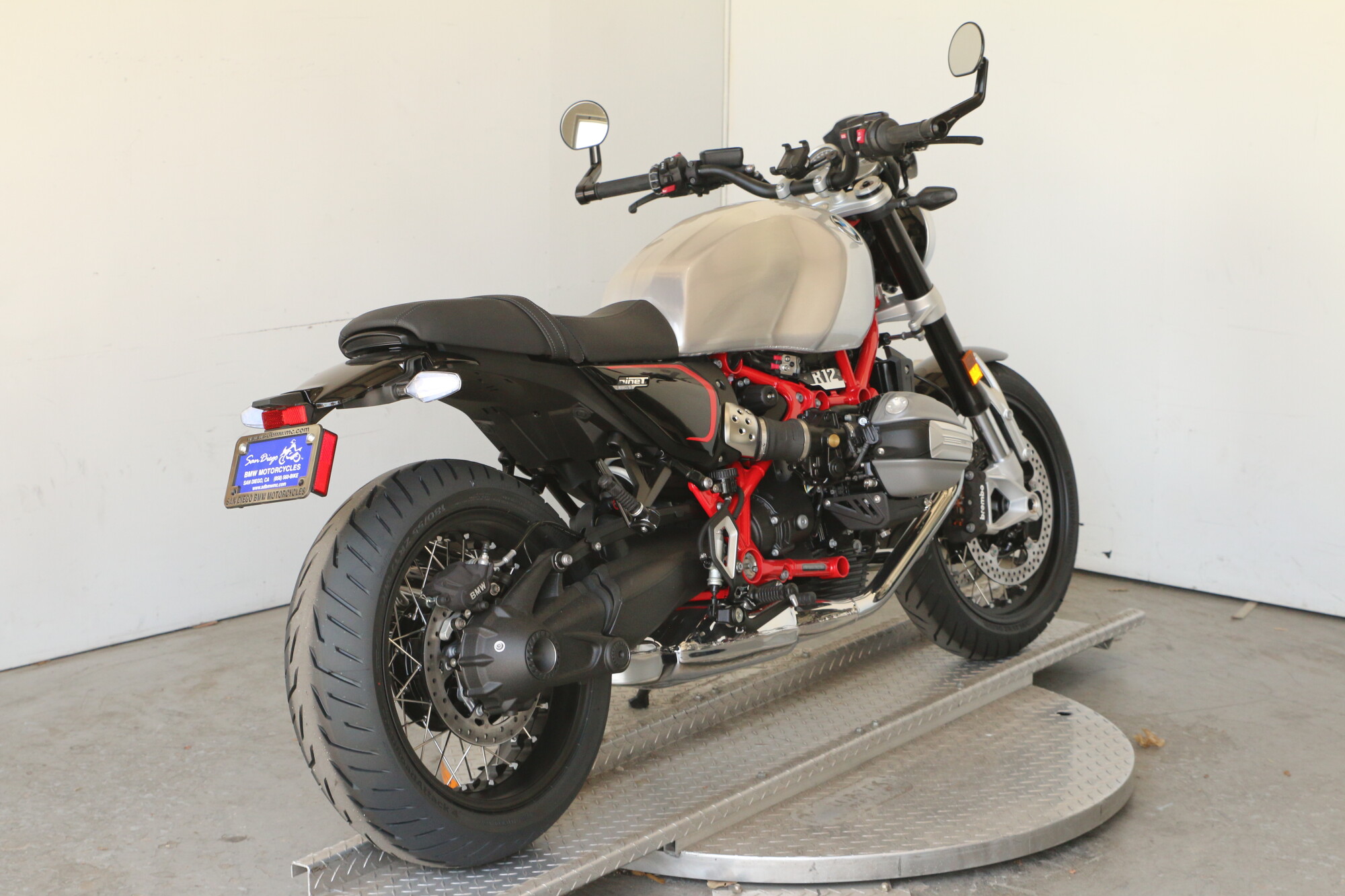 On Sale 2026 BMW R 12 nineT, photo 3