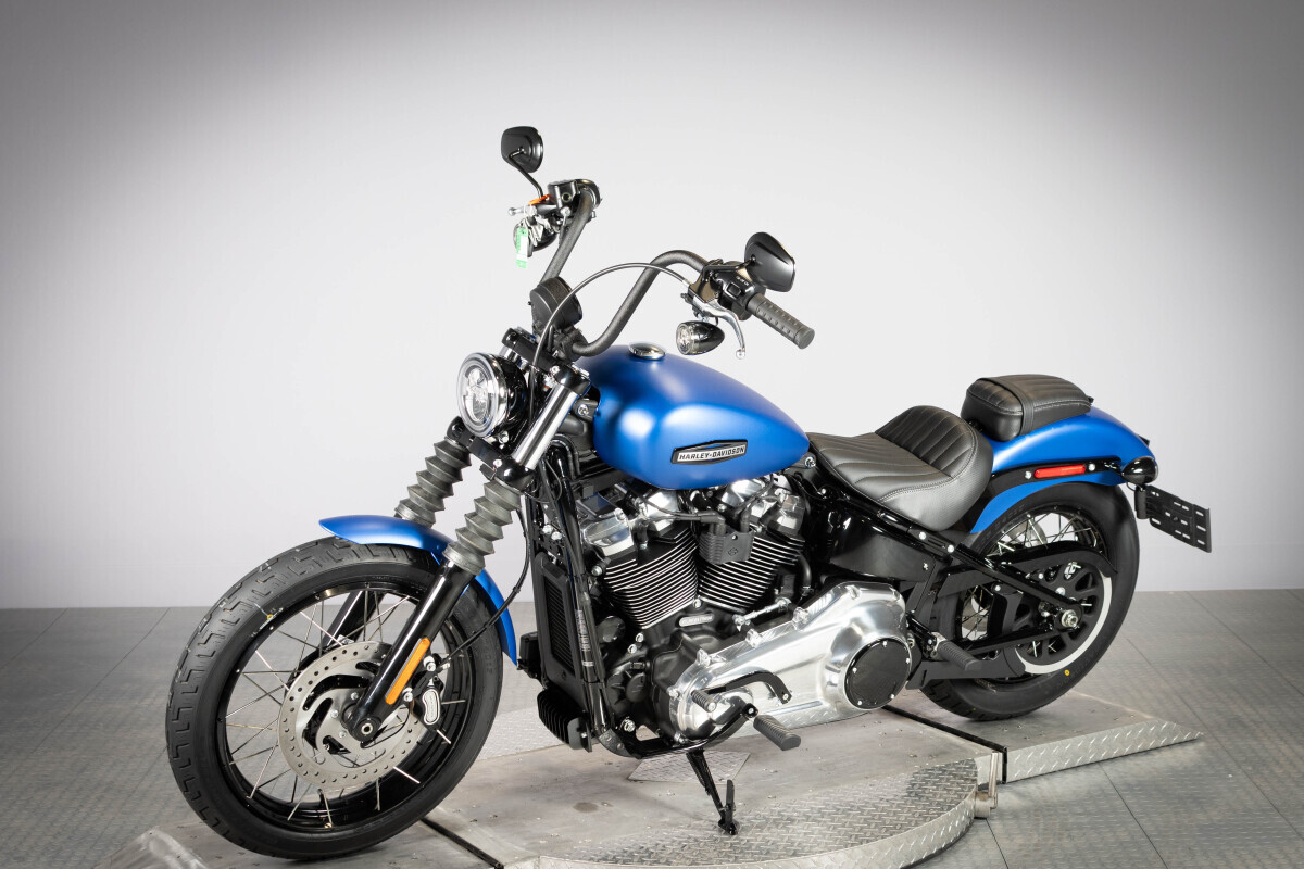 2026 Harley-Davidson® Street Bob® FXBB, photo 5
