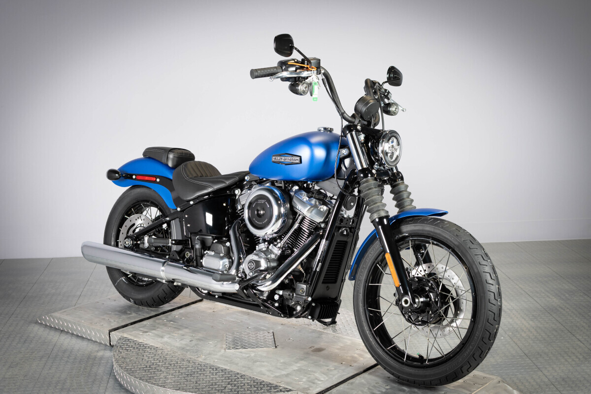 2026 Harley-Davidson® Street Bob® FXBB, photo 2