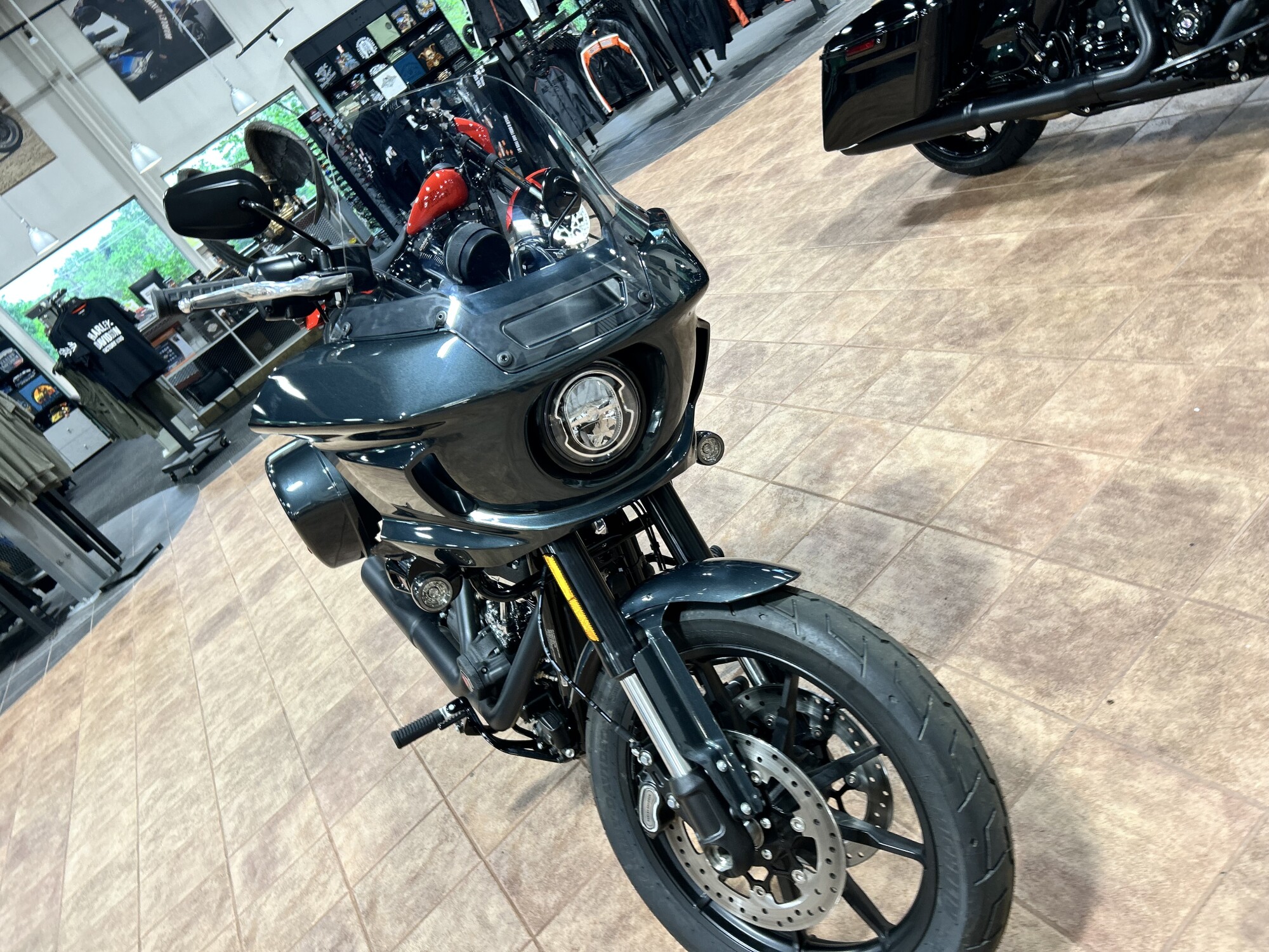 2025 Harley-Davidson® Low Rider™ ST, photo 6