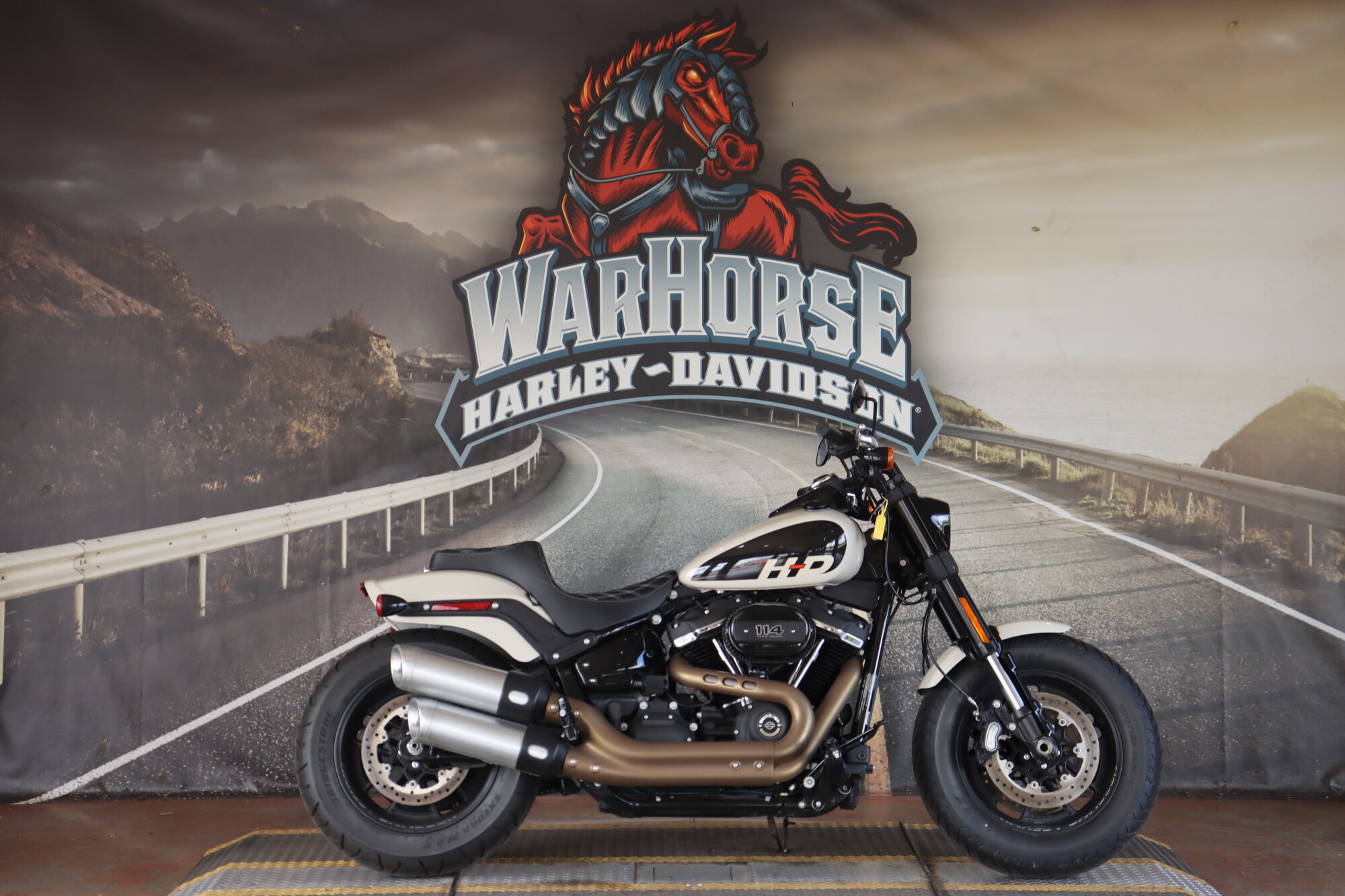 FXFBS 2022 Fat Bob® 114
